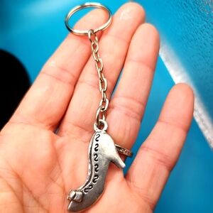 💥 3/$20 Vintage High Healed Silver Tone Shoe Keychain!